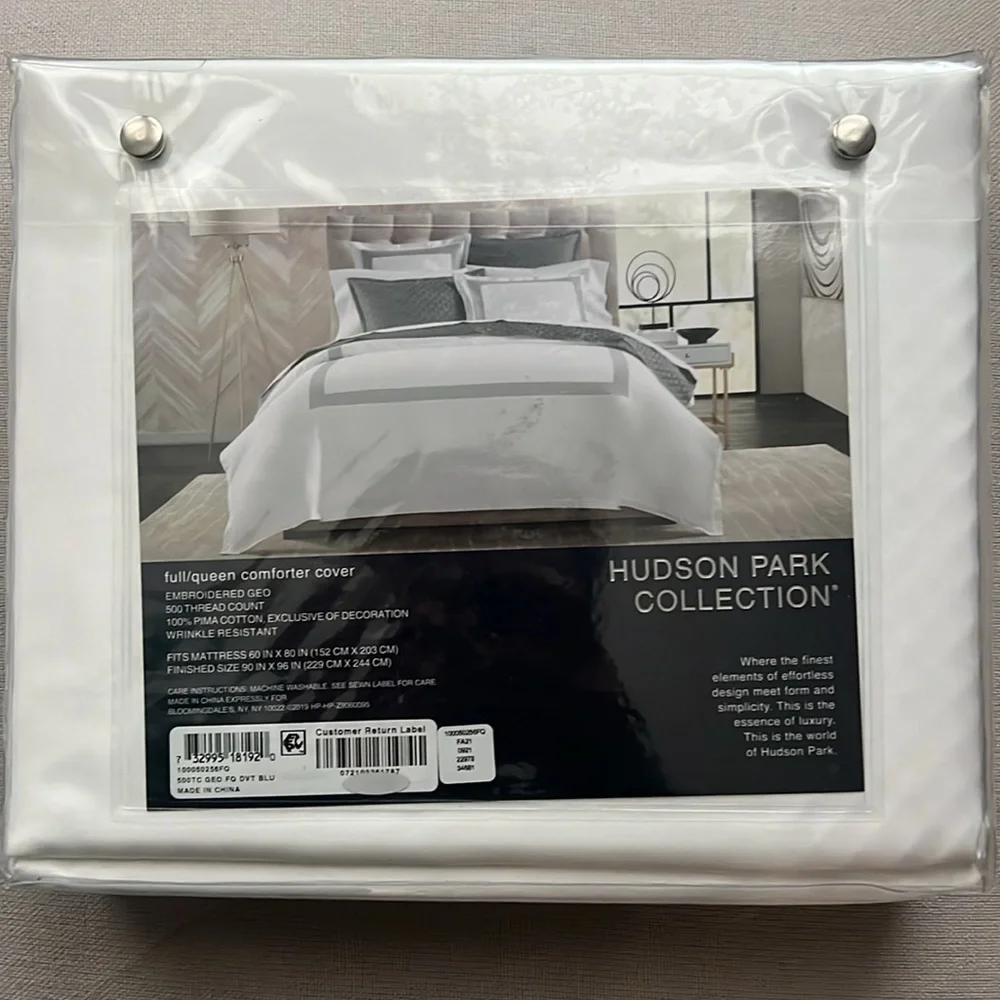 Hudson Park Collection Blue 500TC Embroidered Geo Duvet Cover, Queen NWT $330